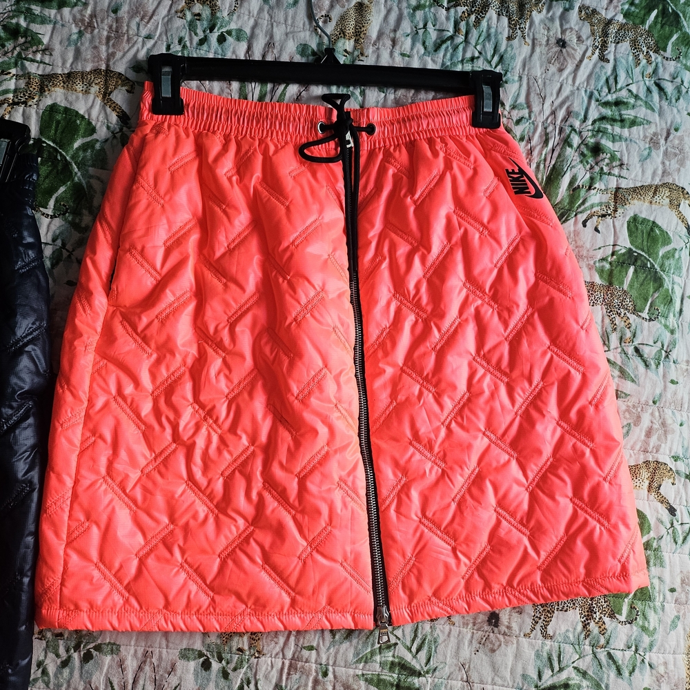 Nike Women's Bright Pink And Navy Quilted A-Line Skirts
